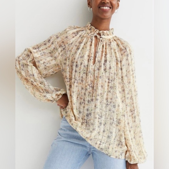 H&M floral semi sheer long raglan sleeve smocked cuff ruffle tie collar size M - Picture 1 of 15